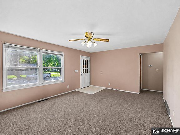 3rd image of 7220 S 71st Ave