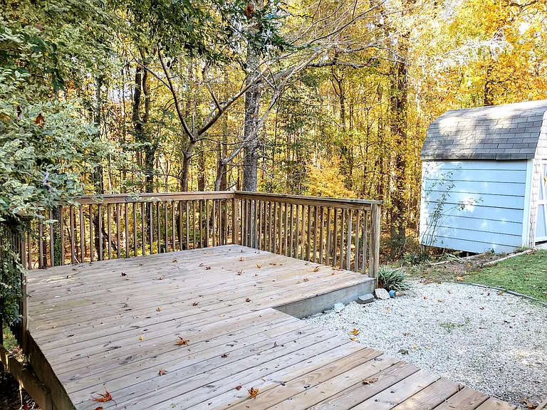 400 Hillstone Dr — Photo 24