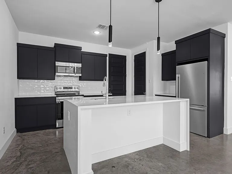 3001 Alpha Wolf Ct — Photo 11