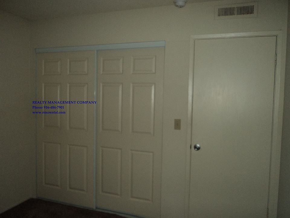 7434 Robmar Court - Listing pics (13)_12092024