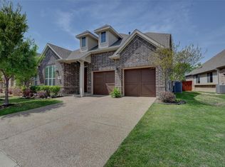 3513 Treetop Dr, Euless, TX 76040