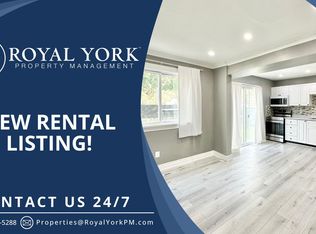 1203 Oxford St #2, Oshawa, ON L1J3W4