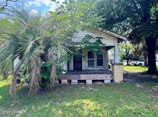 5295 Brown St, Graceville, FL 32440
