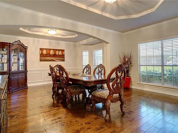 4th image of 306 Tobiano Ct