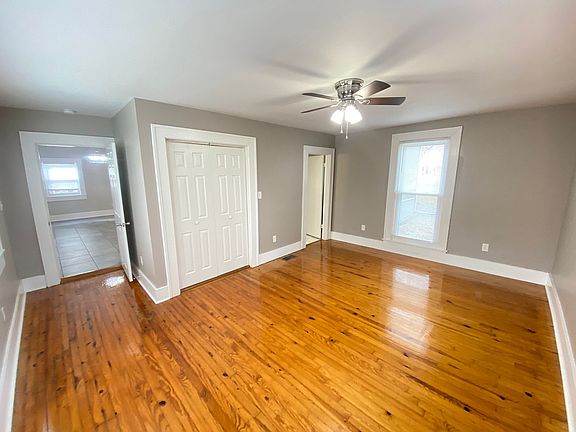 4th image of 532 S McLean Blvd
