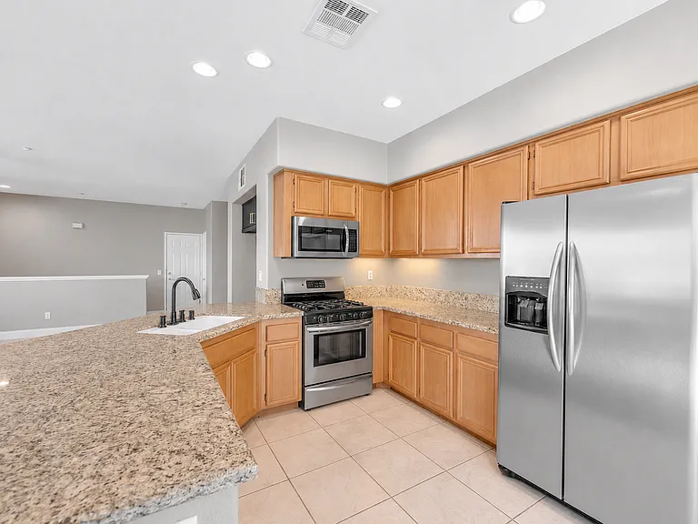 41702 Timberwood Ave #1 — Photo 8