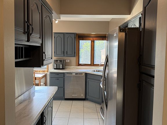 5th image of 17230 Ridgeland Ave #333