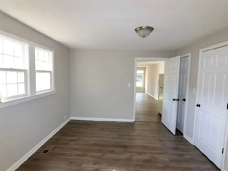714 Broad St — Photo 6