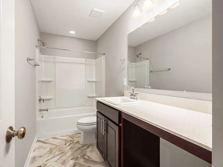 6823 Dulles Dr — Photo 32