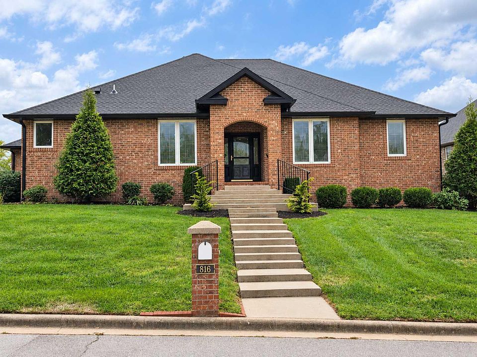 1st image of 816 W Myra Drive