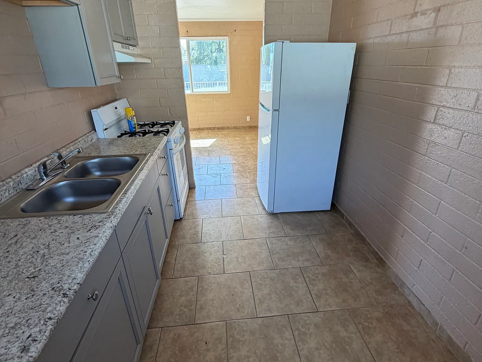 2 bed, $1,200 — Photo 4