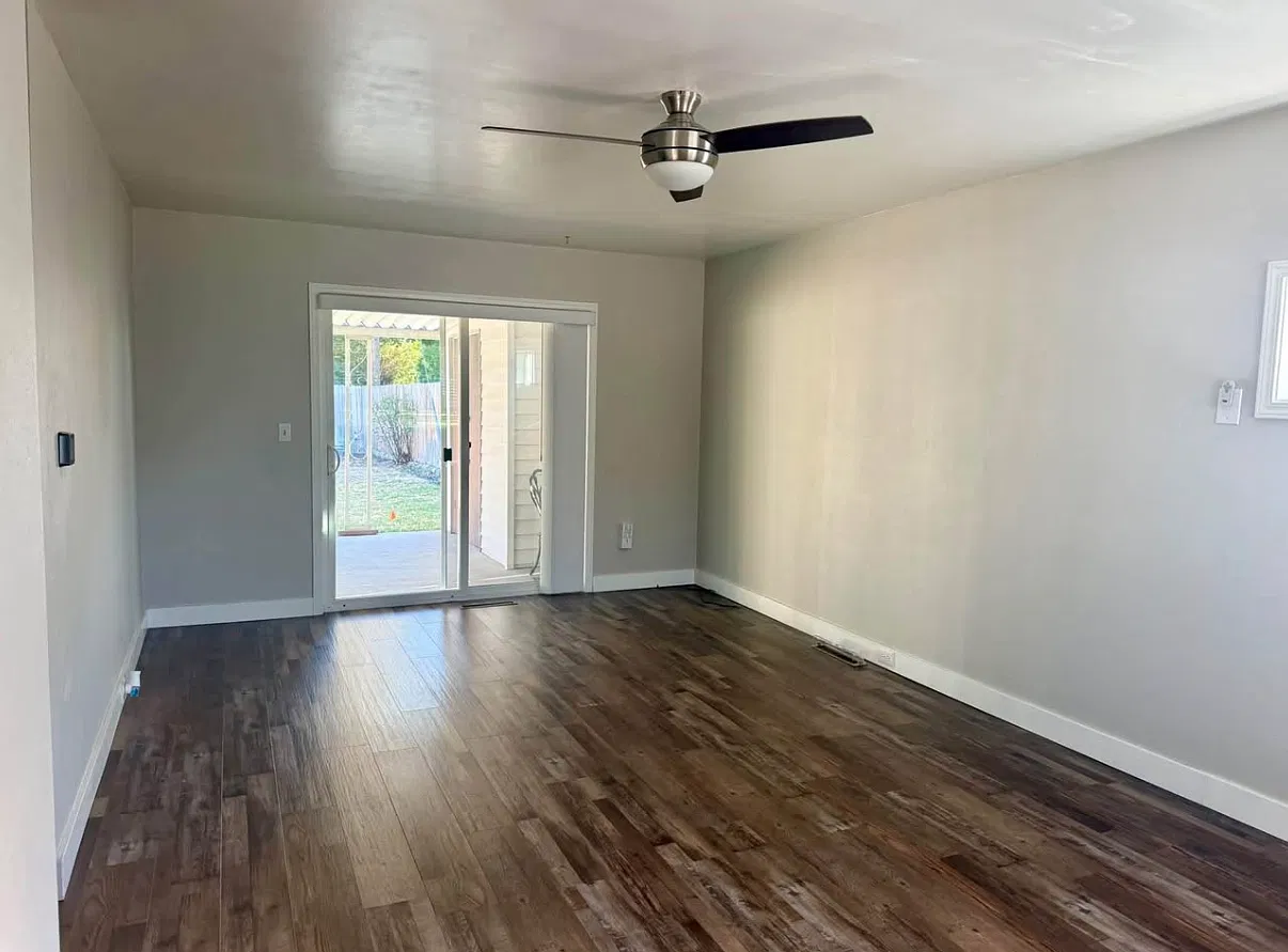 Updated 2BR/1BA House | Fenced Yard + Garage | Central Richland — Photo 3