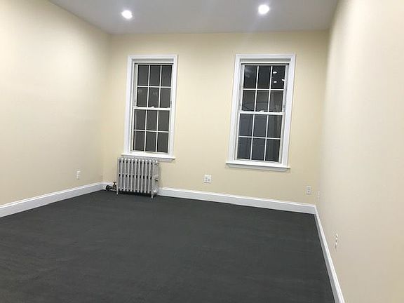 4th image of 2252 41st St APT 2R