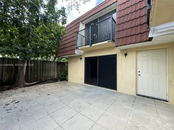 716 NW 98th Way, Fort Lauderdale, FL 33324