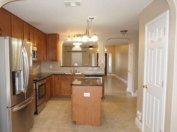 5th image of 357 Tanager Dr