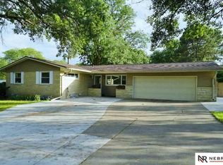 5601 Randolph St, Lincoln, NE 68510