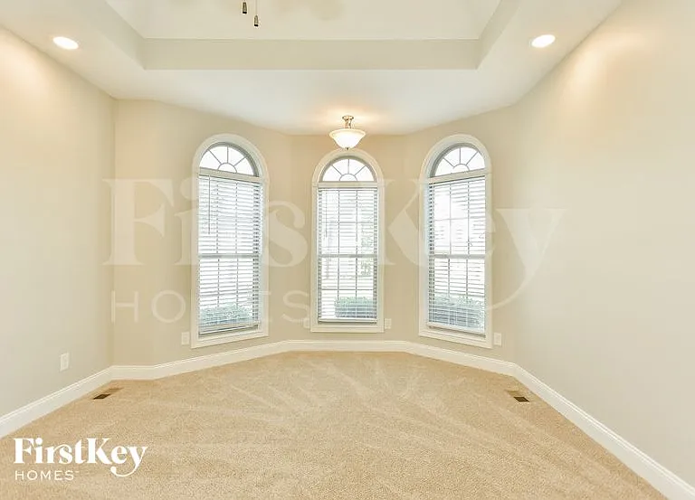 3352 Melissa Ln — Photo 8