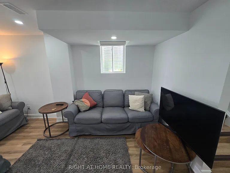 458 Bergamot Ave #BASEMENT — Photo 15