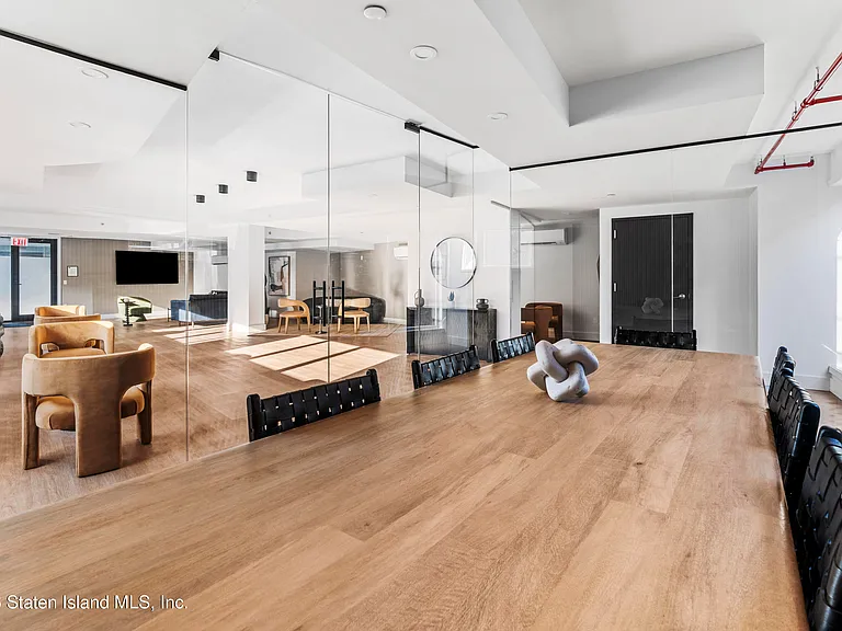 5 Stuyvesant Pl #7C — Photo 9