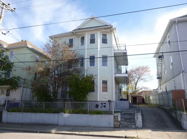 Pawt 2nd Floor 3 Bed, 63-65 Larch St #D1698fd8b, Pawtucket, RI 02860