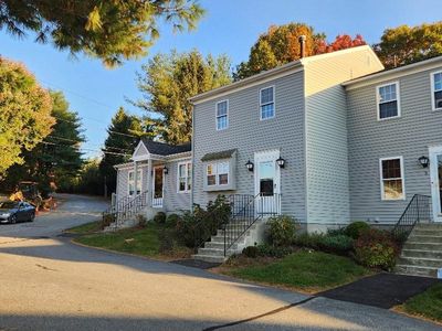 565 Quaker Ln APT 2, West Warwick, RI, 02893