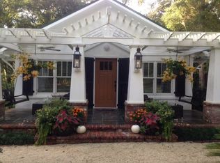 563 Johnson Ave, Fairhope, AL 36532