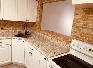 1550 NE 191st St APT 303, Miami, FL 33179