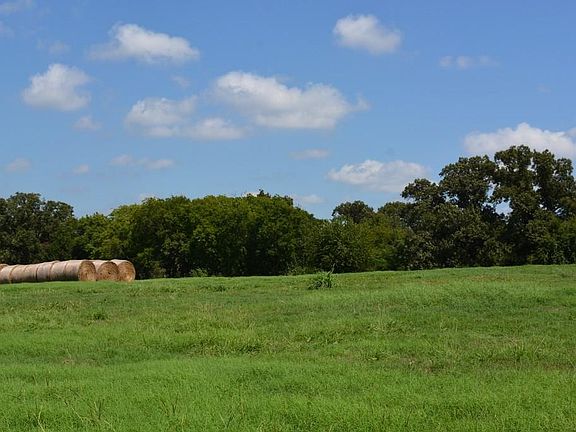 4th image of 17759 State Highway 11 E