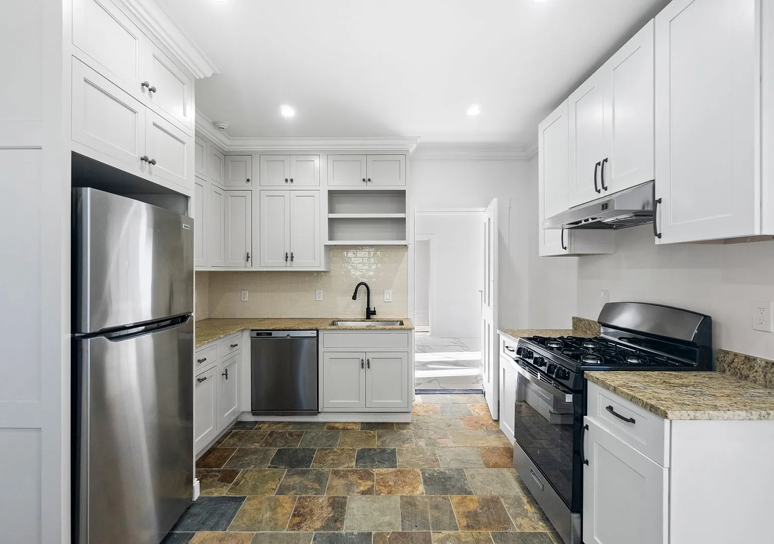 54 Trumbull Street — Photo 1