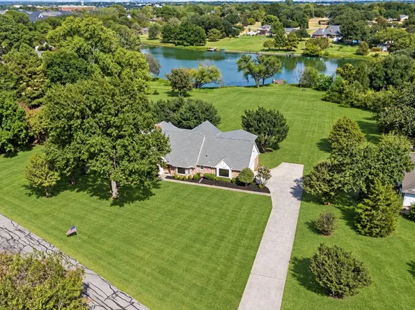 131 Oak Grove Cir, Double Oak, TX 75077