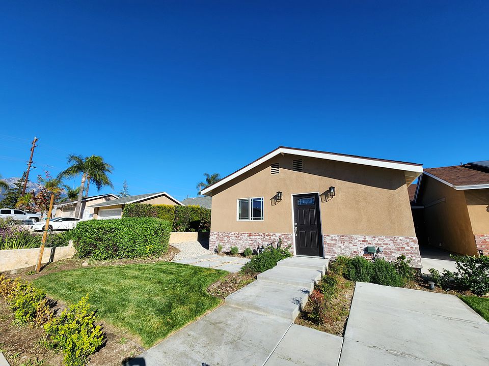 1st image of 1836 N Sacramento Ave #B