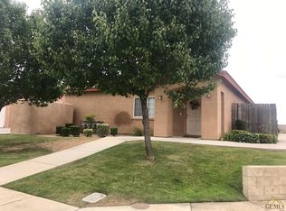 549 Yellow Meadow Ct, Bakersfield, CA 93308