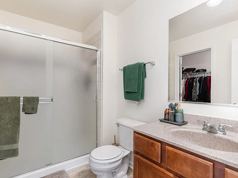 15373 Sheffield Square Pkwy — Photo 11