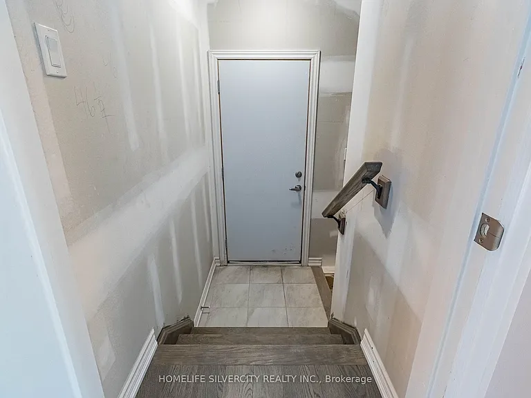 215 Southworth St N — Photo 36