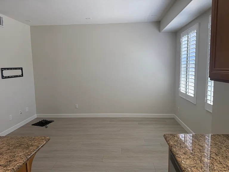 28221 Canterbury Ct — Photo 9