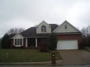 7111 Wedgewood Dr, Newburgh, IN 47630