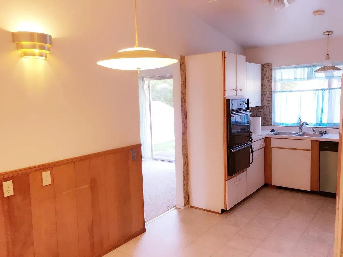 1625 Thoroughbred Lane — Photo 2