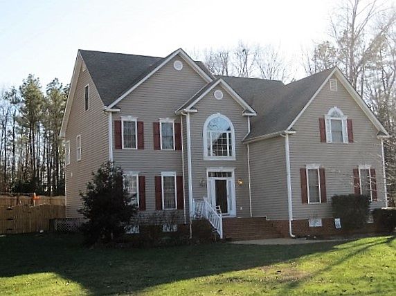 1st image of 6704 Cluck Ln