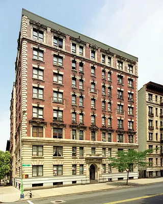 Rented by Metropolitan Equities | media 16