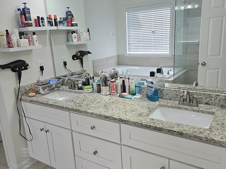 211 Jackson Pl NW — Photo 14