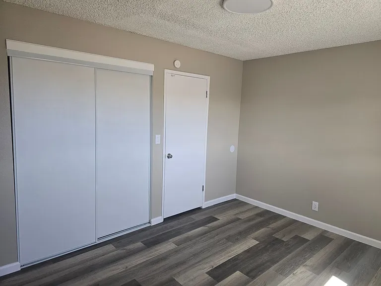 1332 N Norma St — Photo 8