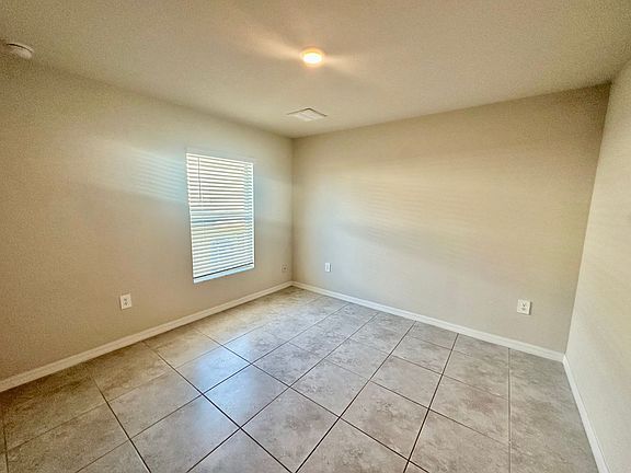 3rd image of 2213 NW 9th St