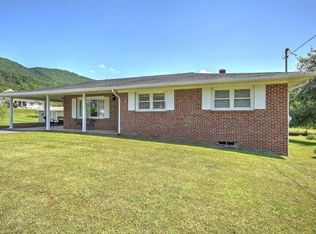 230 Banjo Dr, Hiltons, VA 24258