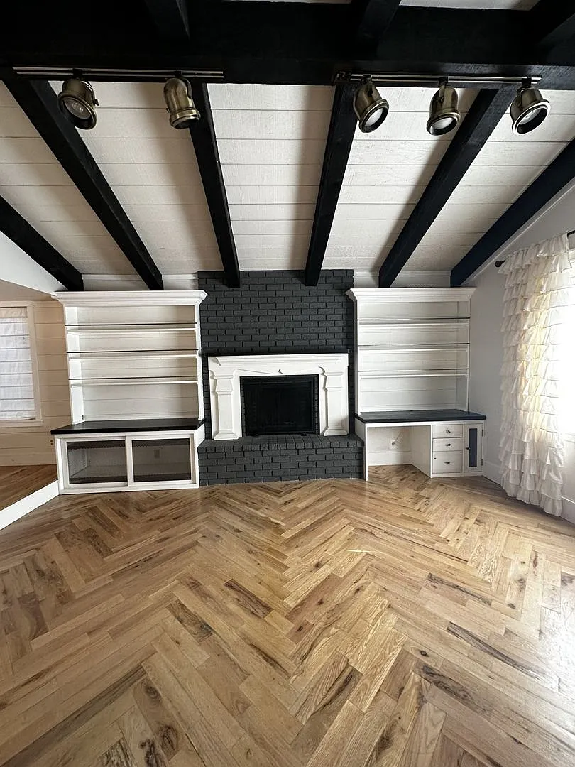 Mesa rental in Coury Estates — Photo 3