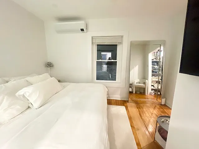 206 Hanover St #1 — Photo 6