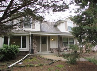 W276S4257 Green Country Rd, Waukesha, WI 53189