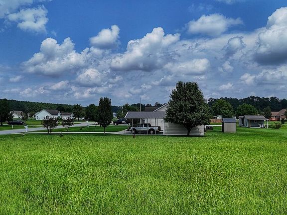 4th image of 138 Bernice Blanton Drive