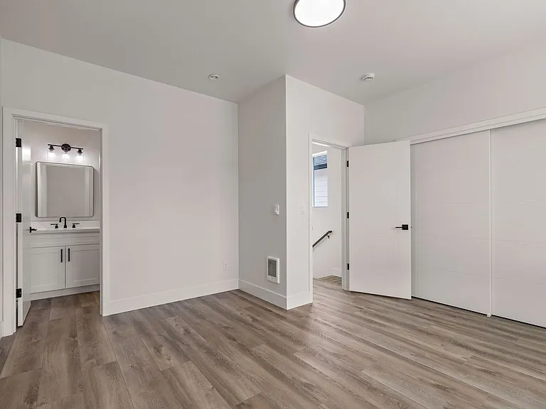 1129 Fawcett Ave — Photo 25