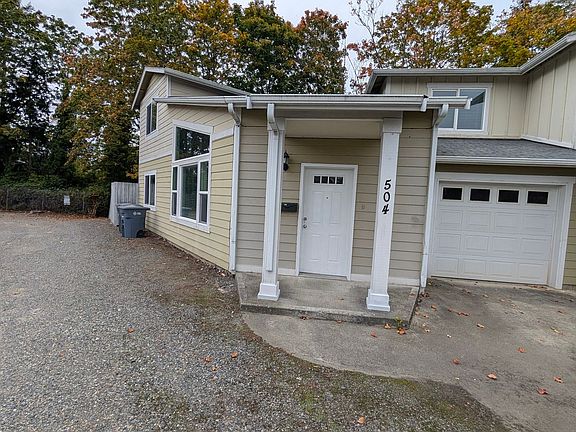 2nd image of 508 10th St SE #504