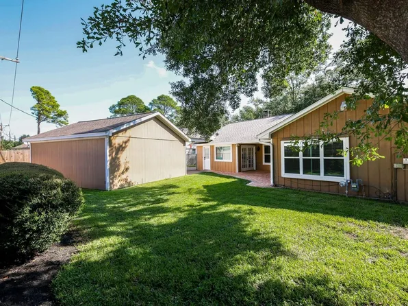 2815 Manila Ln, Houston, TX 77043